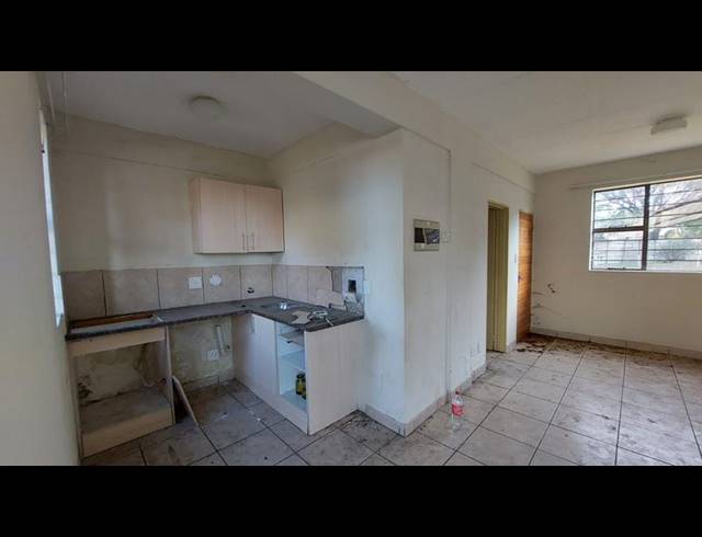 2 BEDROOM APARTMENT FOR SALE IN MADADENI D